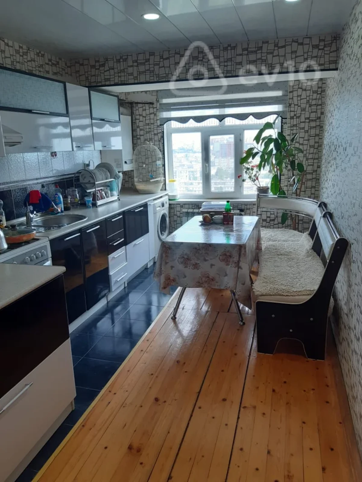 Satılır 3 otaqlı yeni tikili 110 m²