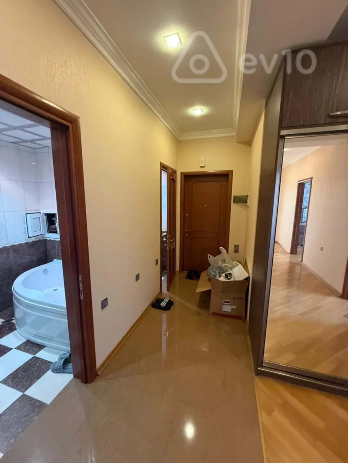 Satılır 2 otaqlı yeni tikili 108 m²