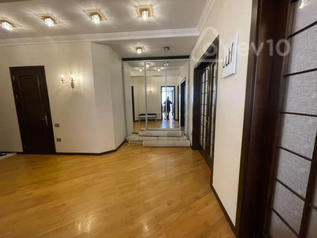 Satılır 3 otaqlı yeni tikili 126 m²