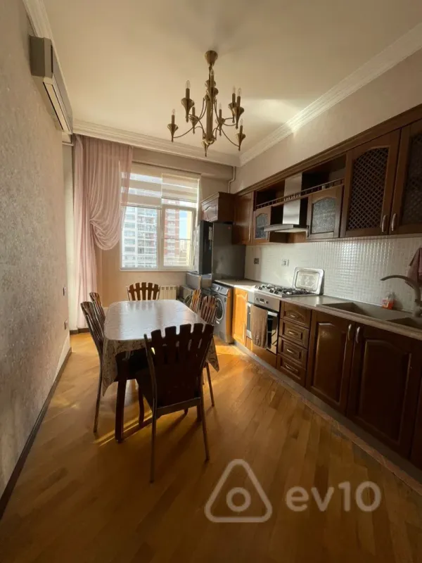 Satılır 3 otaqlı yeni tikili 126 m²