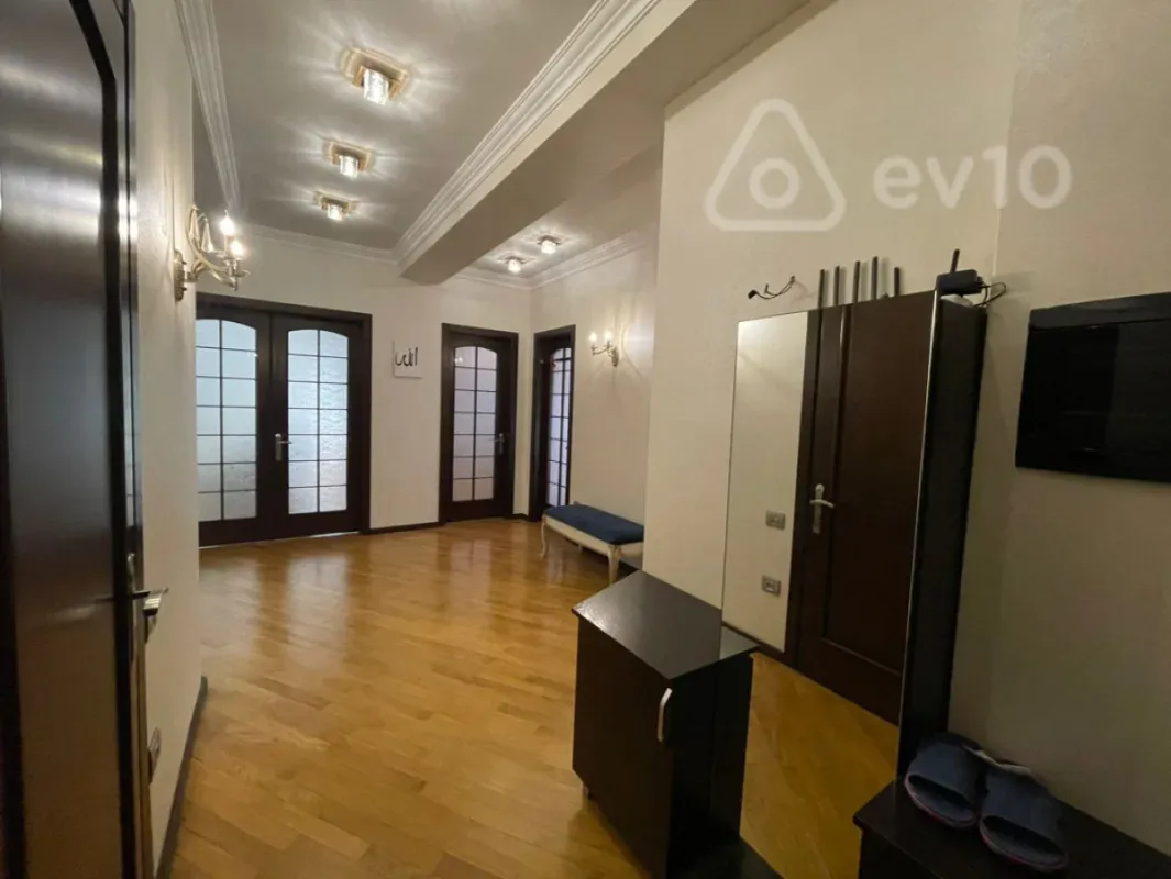 Satılır 3 otaqlı yeni tikili 126 m²