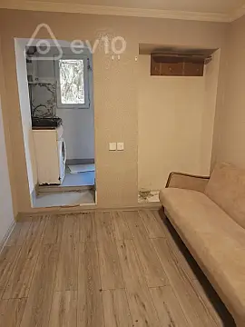 Kirayə verilir 1 otaqlı köhnə tikili 18 m²