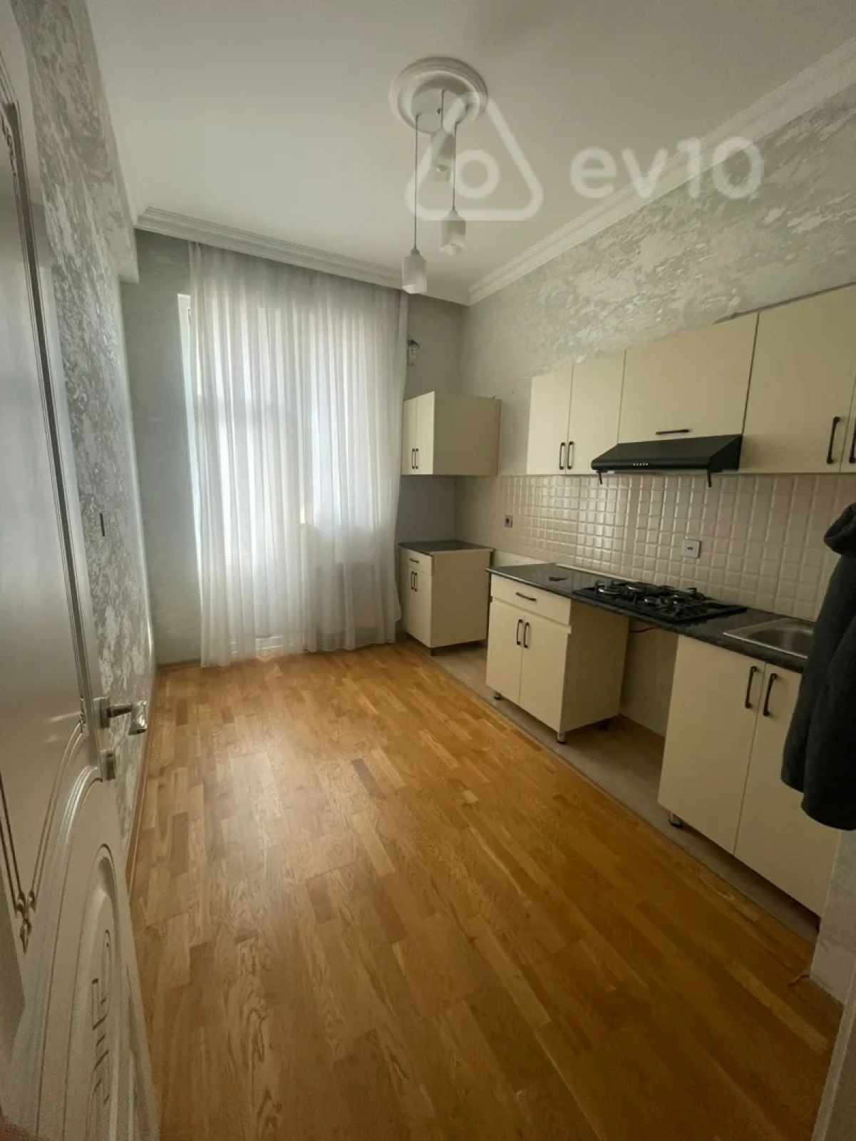 Kirayə verilir 2 otaqlı yeni tikili 63 m²