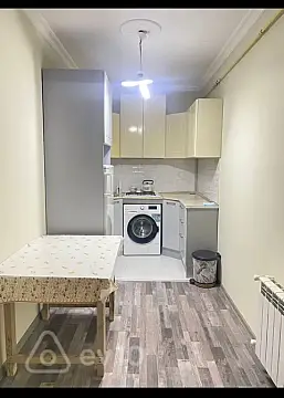 Kirayə verilir 2 otaqlı həyət evi 65 m²