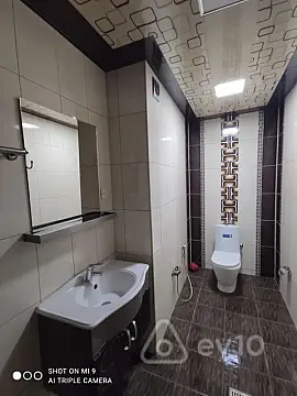 Kirayə verilir 2 otaqlı yeni tikili 110 m²