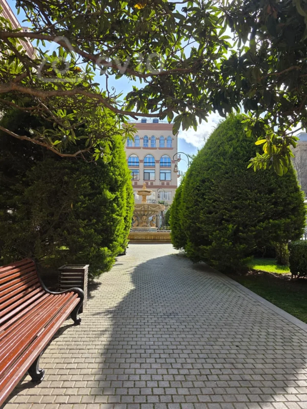 Satılır 3 otaqlı köhnə tikili 80 m²