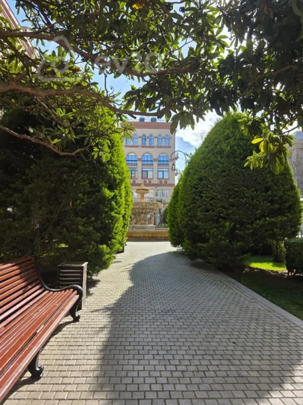 Satılır 3 otaqlı köhnə tikili 80 m²