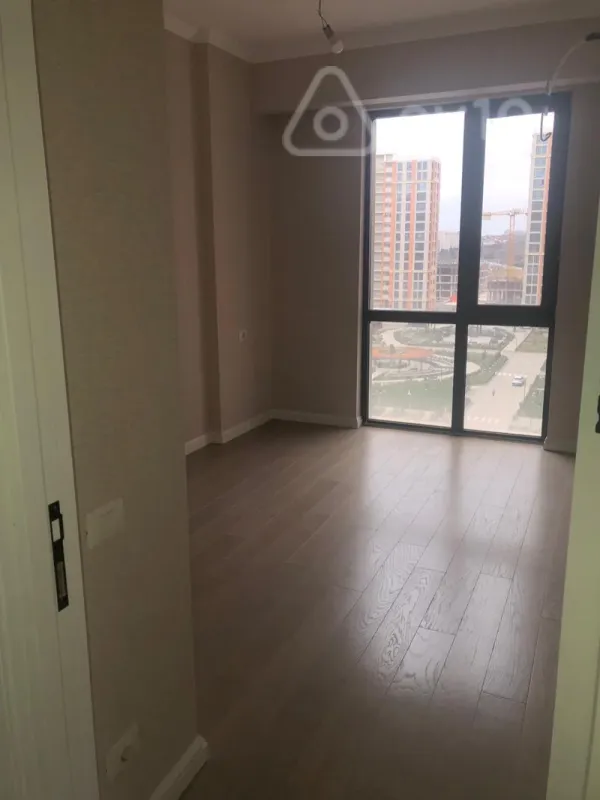 Kirayə verilir 2 otaqlı yeni tikili 55 m²