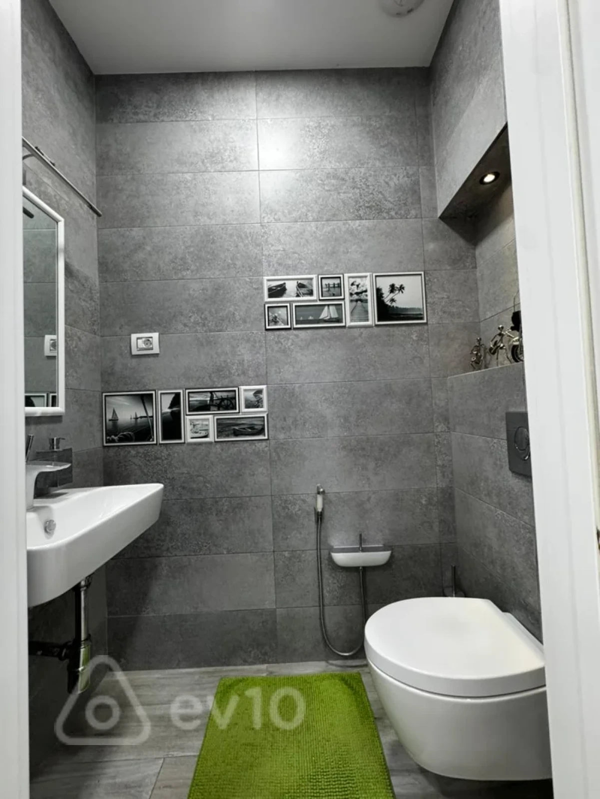 Kirayə verilir 4 otaqlı yeni tikili 180 m²