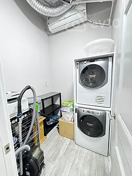 Kirayə verilir 4 otaqlı yeni tikili 180 m²