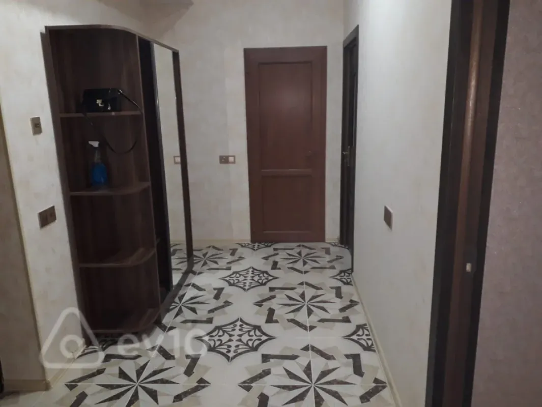 Satılır 2 otaqlı yeni tikili 70 m²