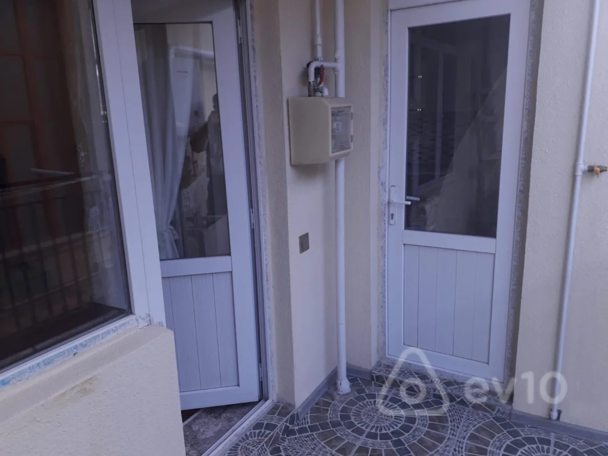 Satılır 2 otaqlı yeni tikili 70 m²