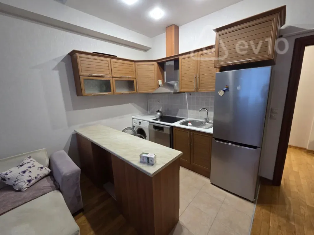Kirayə verilir 2 otaqlı yeni tikili 85 m²