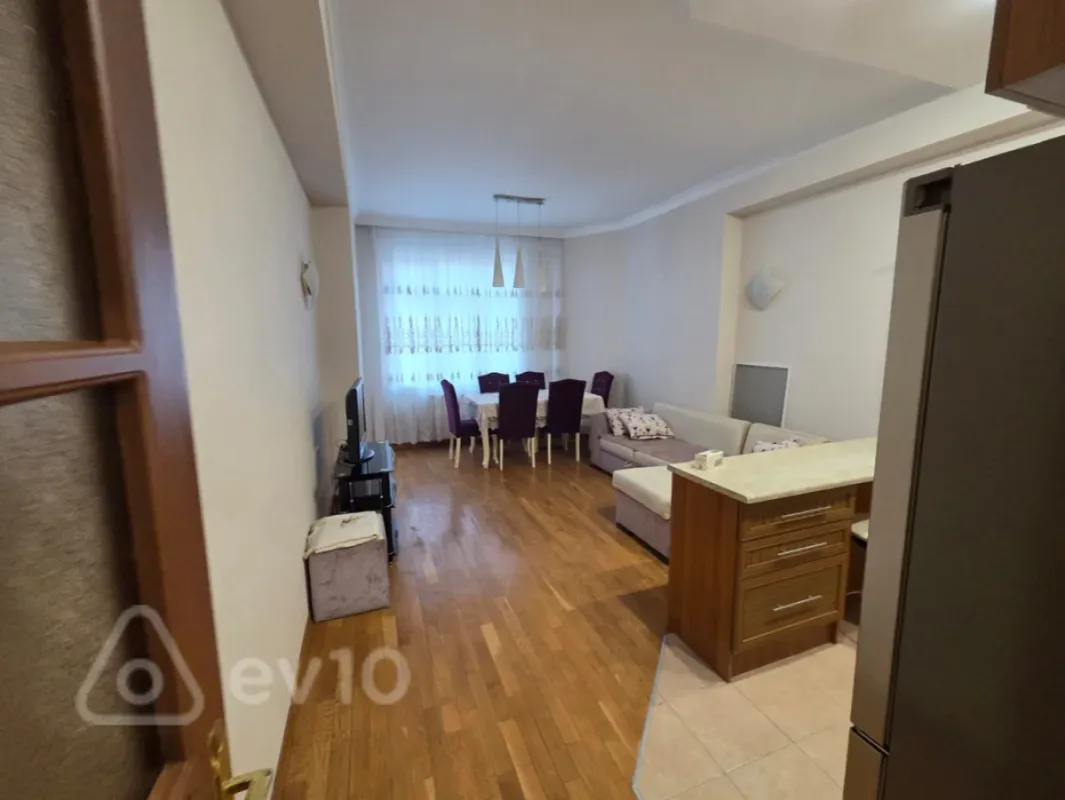 Kirayə verilir 2 otaqlı yeni tikili 85 m²