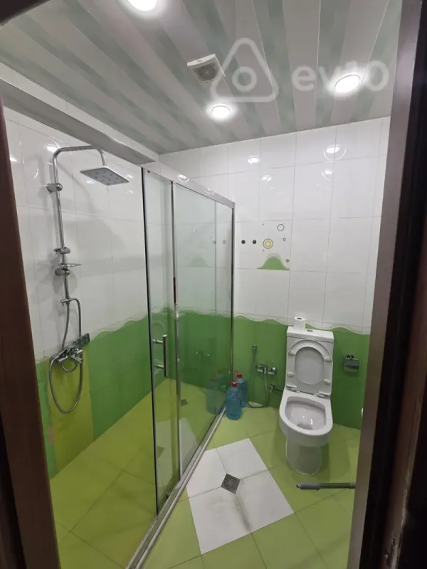 Kirayə verilir 2 otaqlı yeni tikili 85 m²