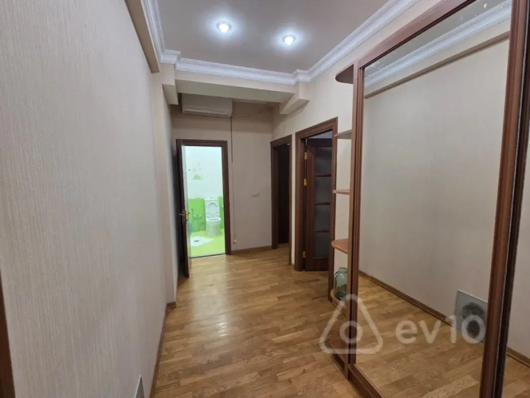Kirayə verilir 2 otaqlı yeni tikili 85 m²