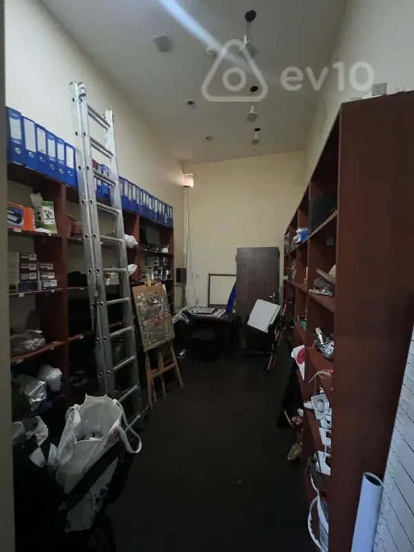 Kirayə verilir mənzil 380 m²