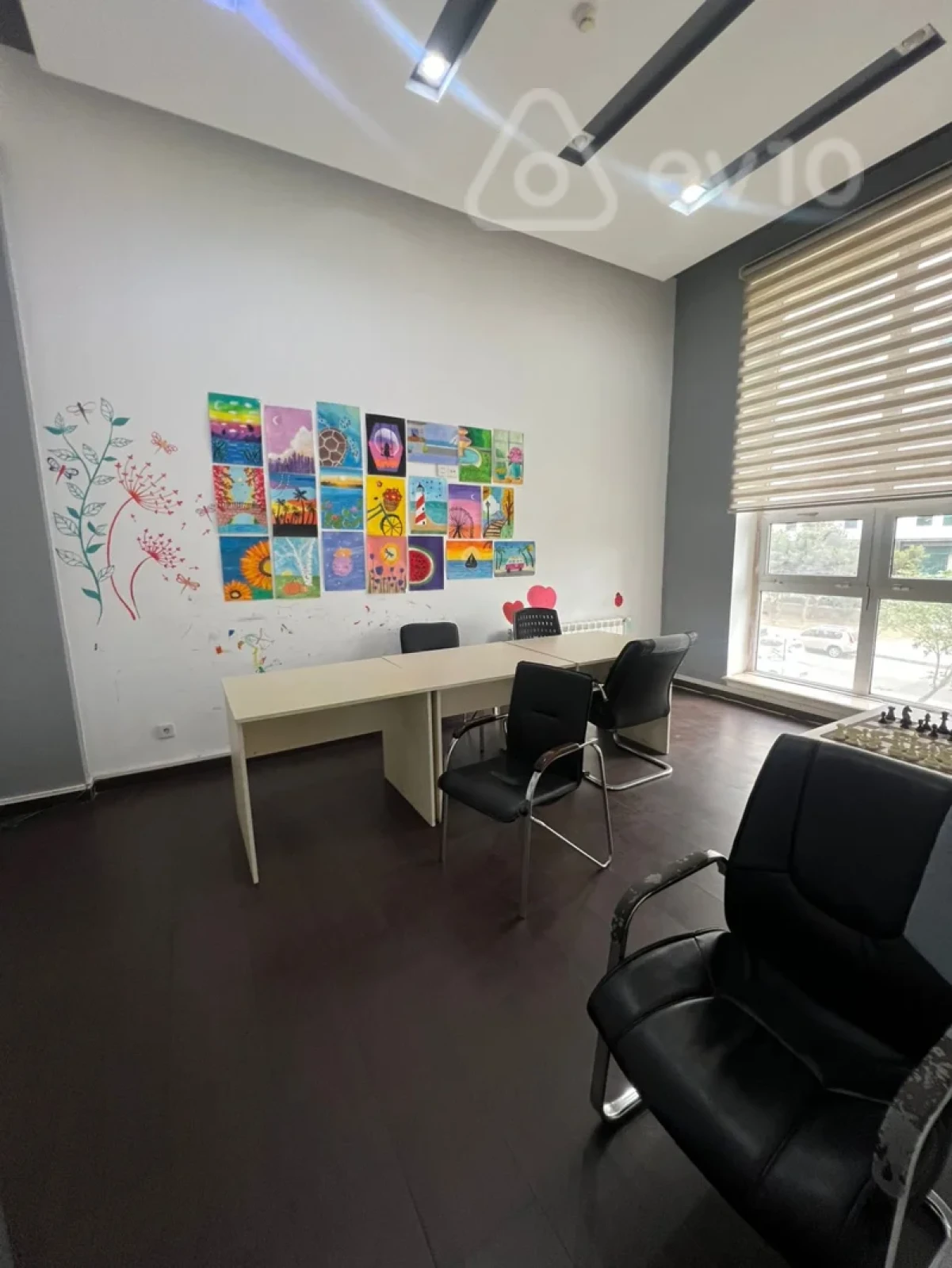 Kirayə verilir mənzil 380 m²