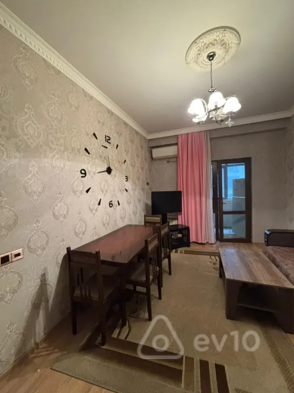 Kirayə verilir 2 otaqlı yeni tikili 60 m²