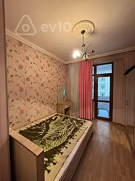 Kirayə verilir 2 otaqlı yeni tikili 60 m²