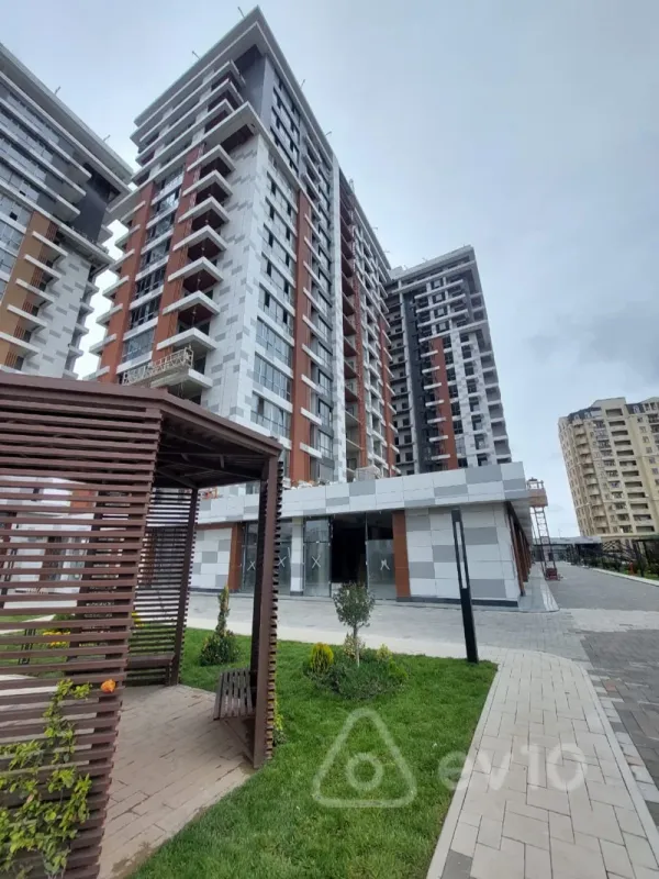 Satılır 2 otaqlı yeni tikili 66 m²