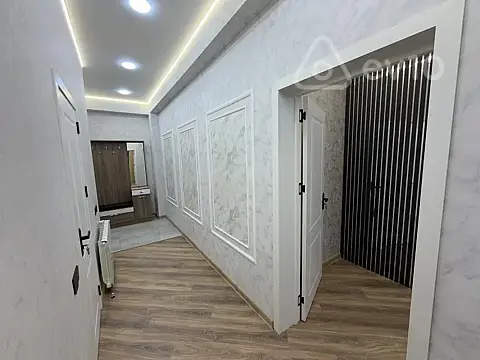 Kirayə verilir 2 otaqlı yeni tikili 75 m²