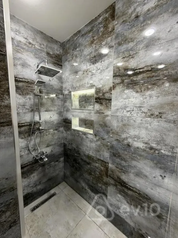 Kirayə verilir 2 otaqlı yeni tikili 75 m²