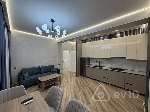Kirayə verilir 2 otaqlı yeni tikili 75 m²