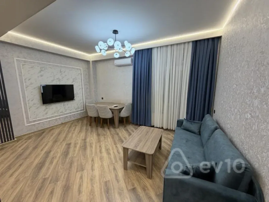 Kirayə verilir 2 otaqlı yeni tikili 75 m²