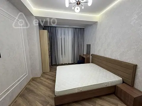 Kirayə verilir 2 otaqlı yeni tikili 75 m²
