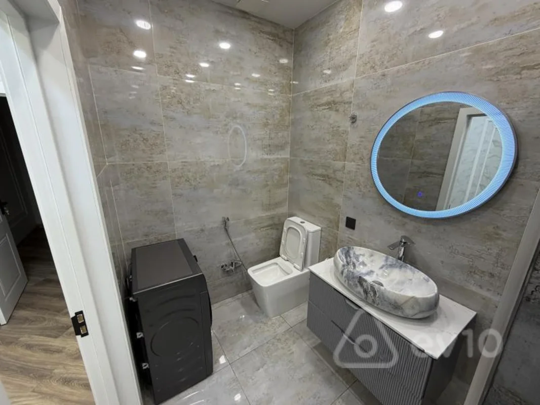Kirayə verilir 2 otaqlı yeni tikili 75 m²