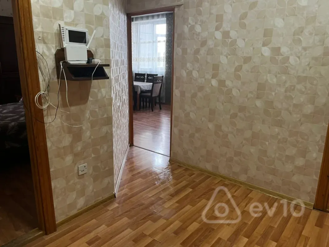 Kirayə verilir 3 otaqlı yeni tikili 70 m²