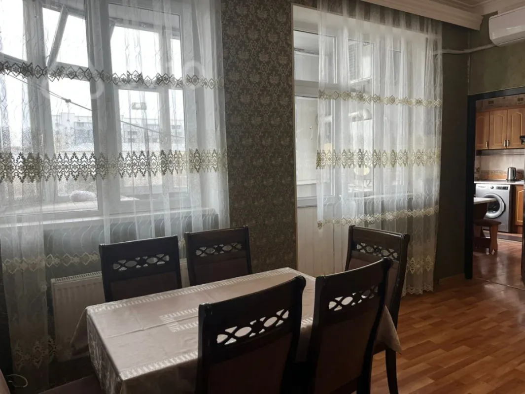 Kirayə verilir 3 otaqlı yeni tikili 70 m²