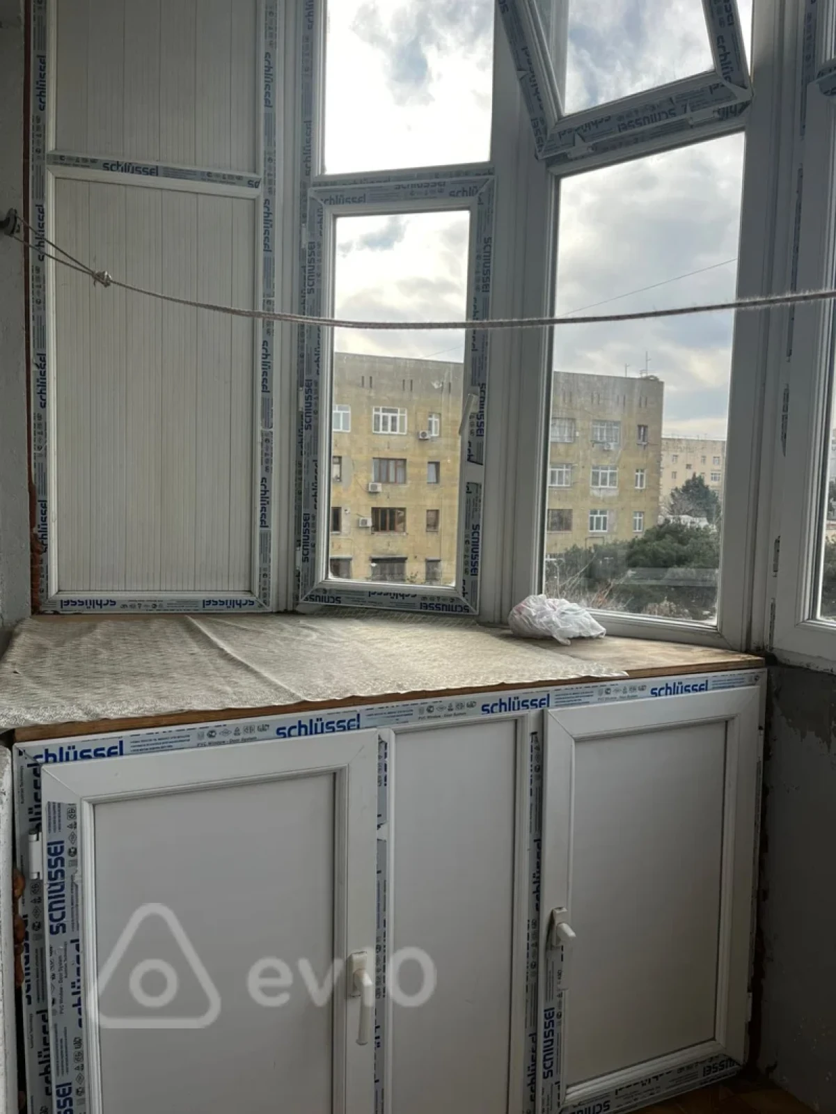 Kirayə verilir 3 otaqlı yeni tikili 70 m²