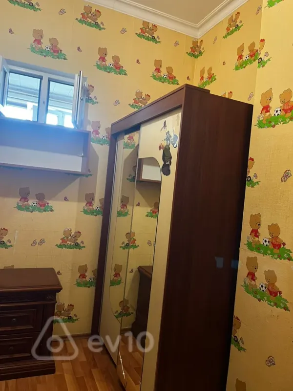 Kirayə verilir 3 otaqlı yeni tikili 70 m²