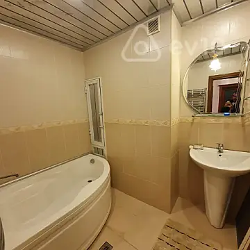 Kirayə verilir 2 otaqlı yeni tikili 100 m²