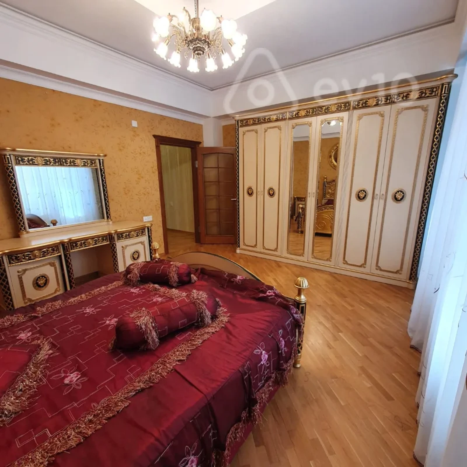 Kirayə verilir 2 otaqlı yeni tikili 100 m²