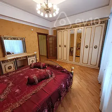 Kirayə verilir 2 otaqlı yeni tikili 100 m²