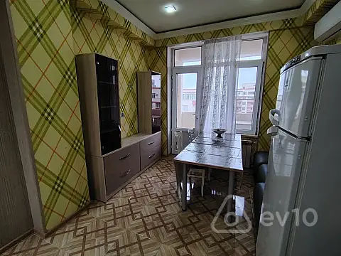 Kirayə verilir 2 otaqlı yeni tikili 80 m²