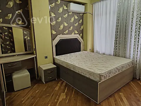 Kirayə verilir 2 otaqlı yeni tikili 80 m²