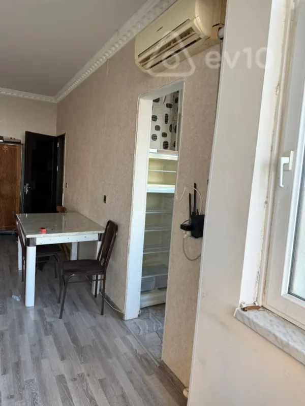 Kirayə verilir 1 otaqlı köhnə tikili 40 m²