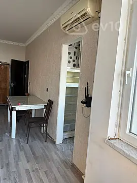 Kirayə verilir 1 otaqlı köhnə tikili 40 m²