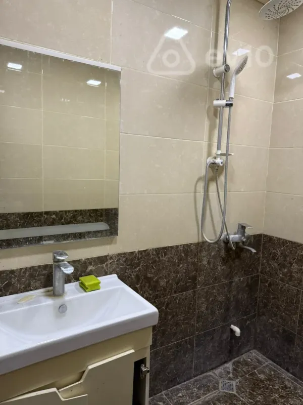 Kirayə verilir 1 otaqlı köhnə tikili 40 m²