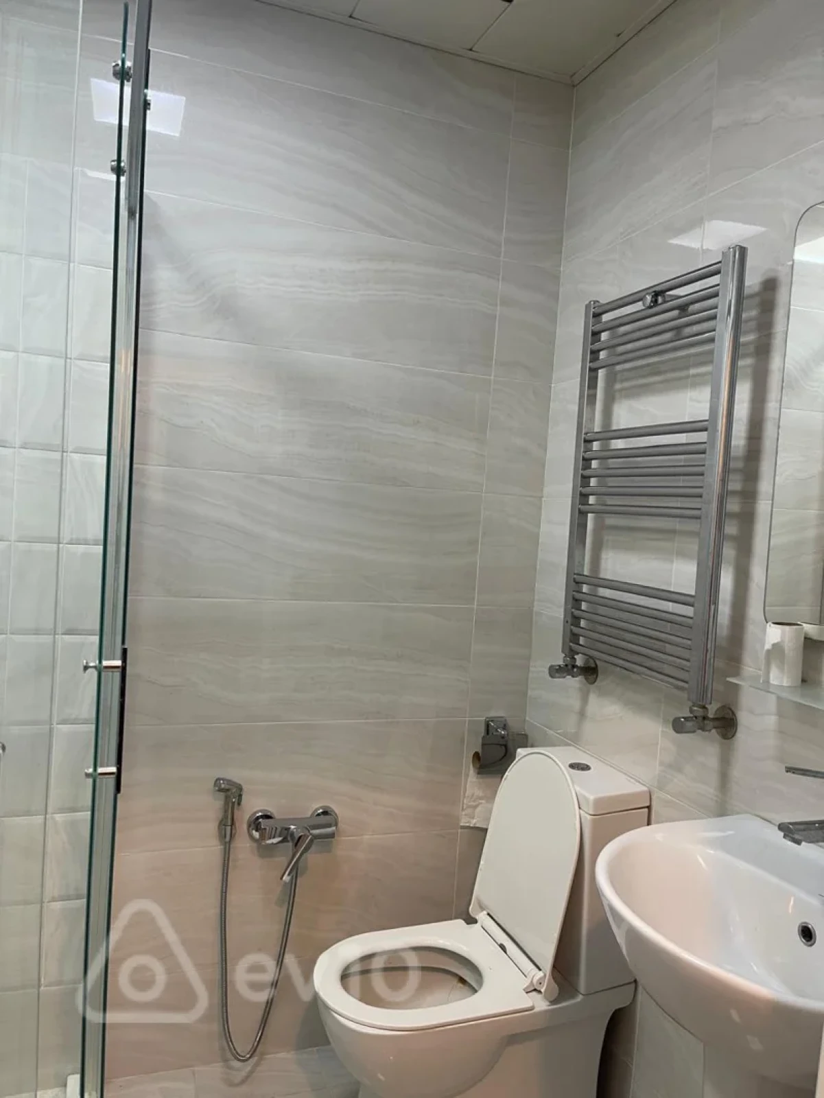 Kirayə verilir 2 otaqlı yeni tikili 60 m²