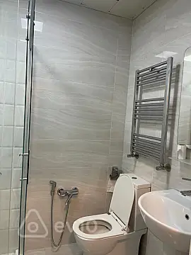 Kirayə verilir 2 otaqlı yeni tikili 60 m²