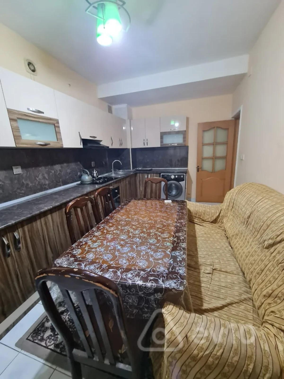 Kirayə verilir 2 otaqlı yeni tikili 65 m²