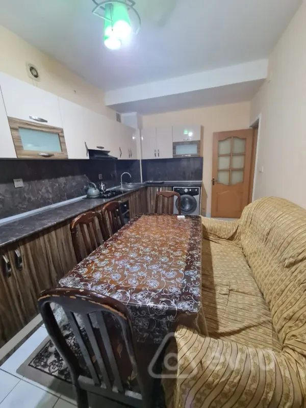 Kirayə verilir 2 otaqlı yeni tikili 65 m²