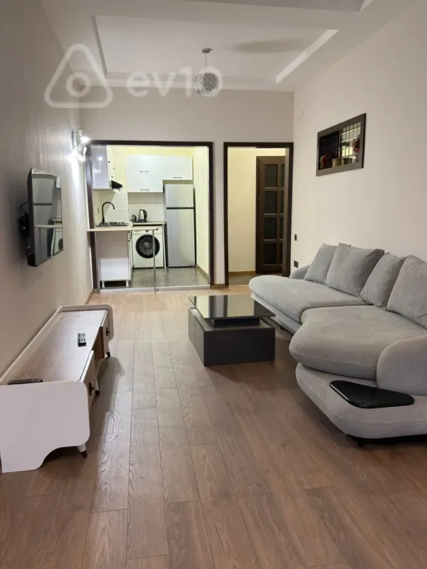 Kirayə verilir 2 otaqlı yeni tikili 70 m²