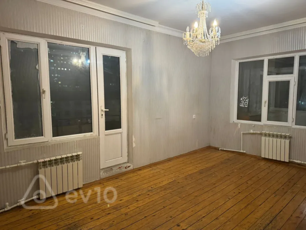 Kirayə verilir 3 otaqlı köhnə tikili 85 m²
