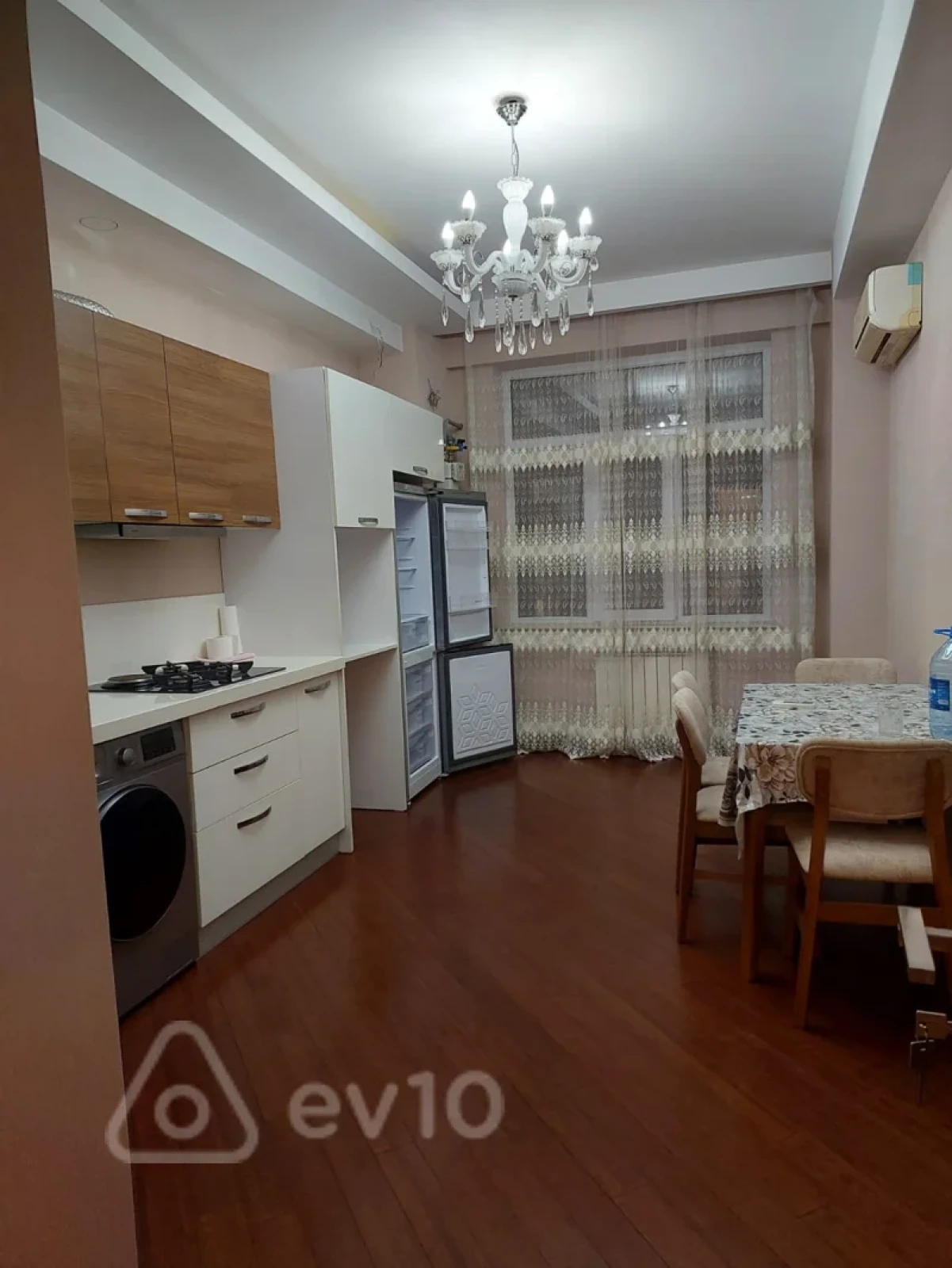 Kirayə verilir 2 otaqlı yeni tikili 113 m²